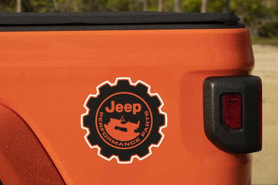 Детали экстерьера Jeep Gladiator Three O Five (JT) 2019 года  (фото 13 из 20)